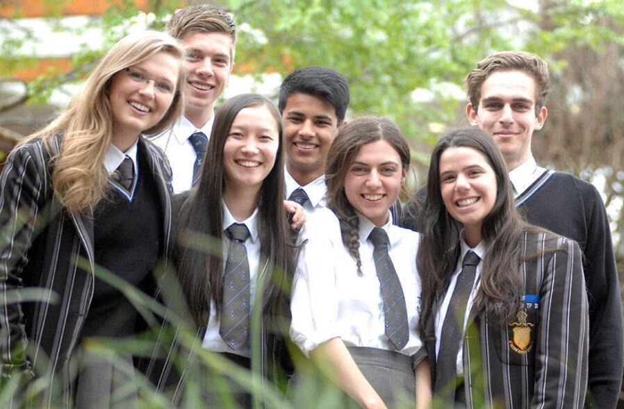 Ivanhoe Grammar Schoolyear12 高三IB补习