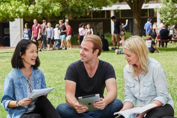 弗林德斯大学(Flinders University)课程作业辅导