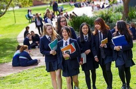 澳洲大学高中生物考试补习：澳大利亚生物专业哪个学校好？