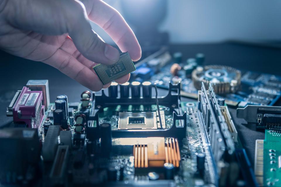 澳洲新南威尔士大学ELEC2133的真的有那么难学吗？