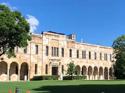 澳洲昆士兰大学国际经济与金融专业课程补习