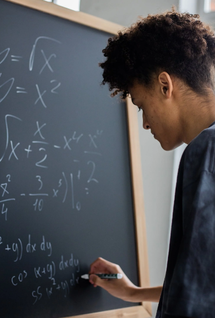 加拿大12年级数学学什么?课程难吗?