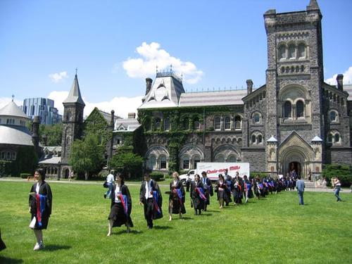 加拿大大学的计算机科学有哪些要求呢？