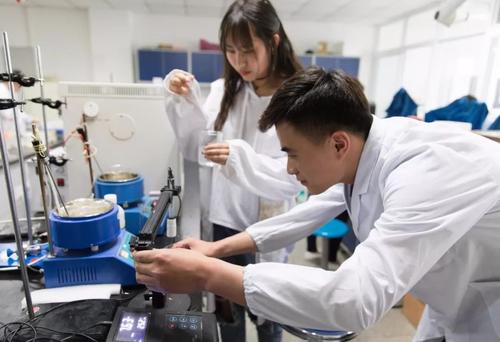 留学功能材料专业大一考试辅导