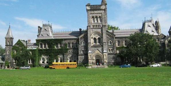 加拿大维多利亚大学课业辅导