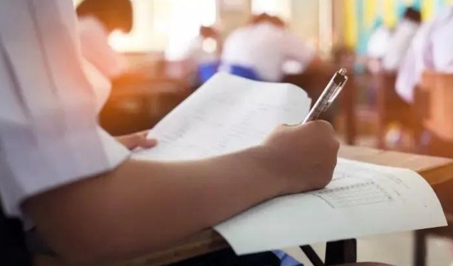 大学作业难在哪里？(大学的作业难度怎么样)