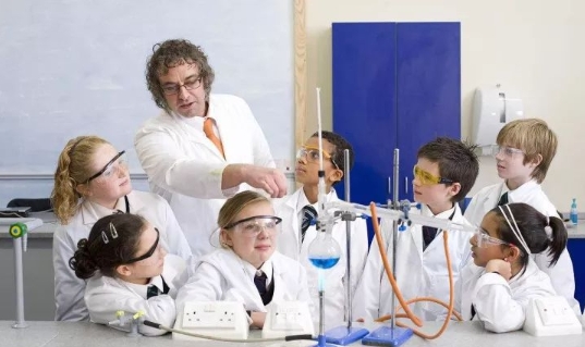 9年级Science课程快速掌握技巧，高分稳稳拿！