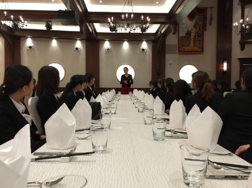 酒店旅游管理学习起来难不难？(旅游酒店管理专业怎么样)