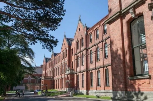 都柏林大学入学笔面试中的常见问题及其解决方法