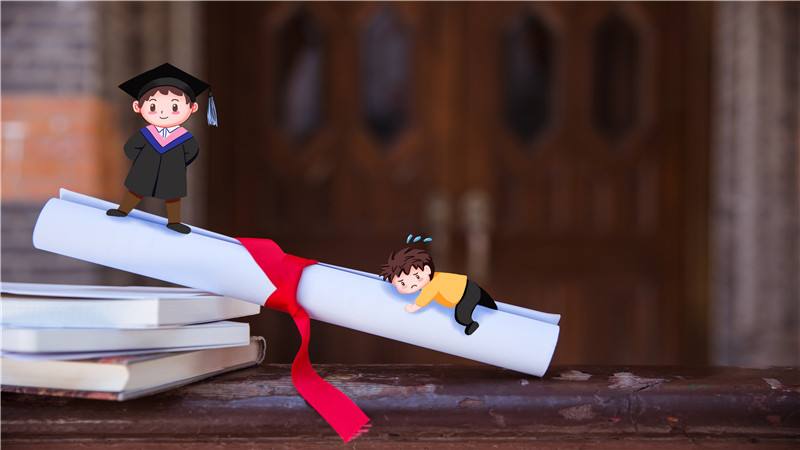 国外留学挂科重修费用是多少