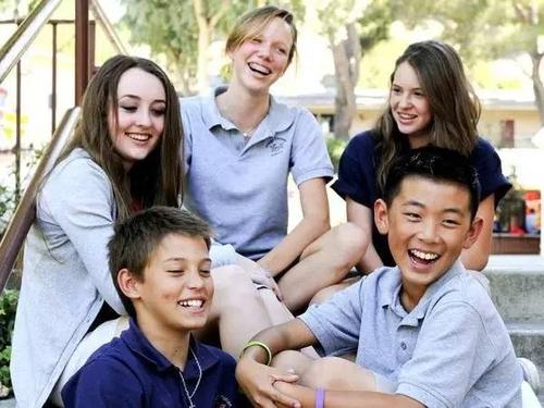 初中成绩差出国留学合适吗