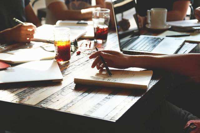 海外论文辅导：教你轻松学会essay写作技巧！ 