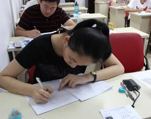 AST考试科目有哪些?(中国人自己的“国际高考”)