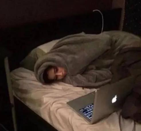 留学生睡眠时间报告出炉：大学排名越高学生睡得越少