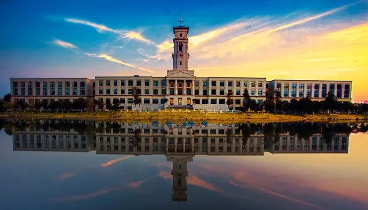 宁波诺丁汉大学缺席期末考试该怎么办?