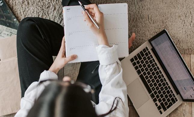 留学生如何应对英国课程预习的挑战？