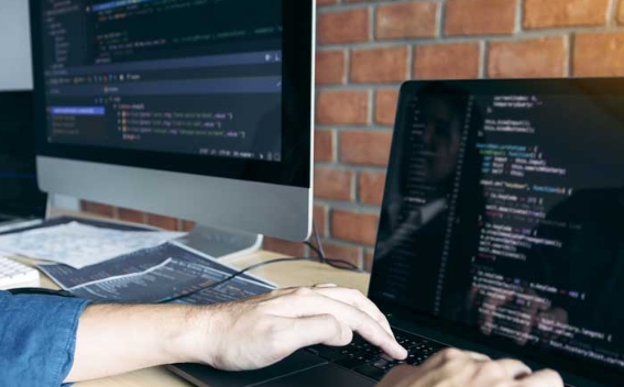 英国计算机专业新生如何进行课程预习？