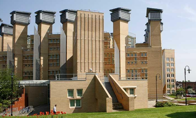 2024年考文垂大学入学要求！