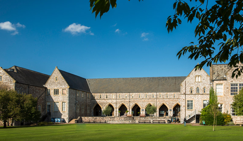 2024年埃克塞特大学入学要求！