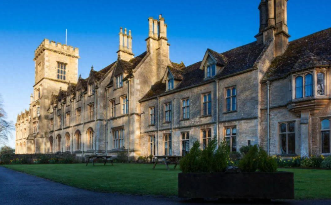 英国皇家农学院有什么优势？