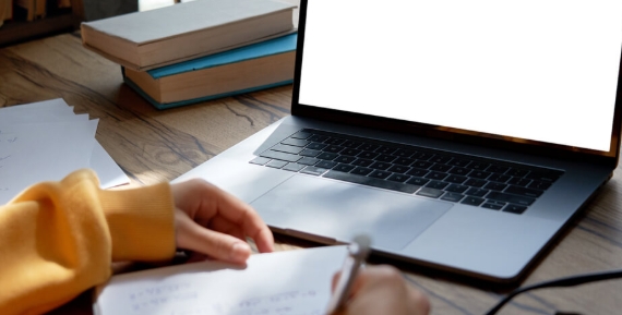 曼彻斯特大学Economics and Finance专业考试如何复习？