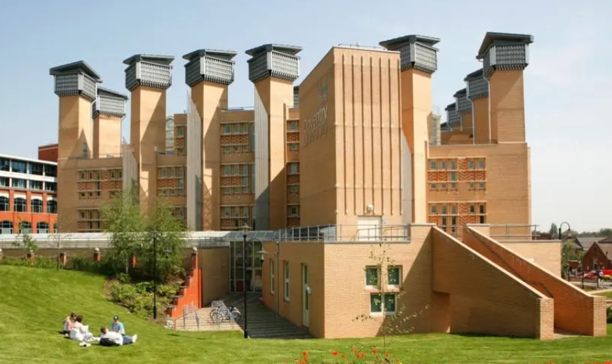 2024年考文垂大学挂科严重吗？