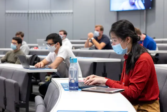 曼彻斯特大学大一辅导机构那家好？