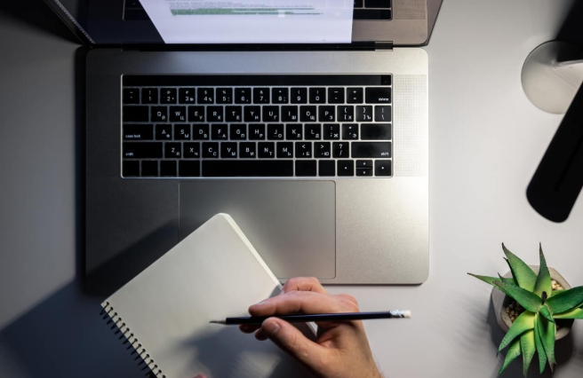 KCL传媒论文写作结构与内容提示