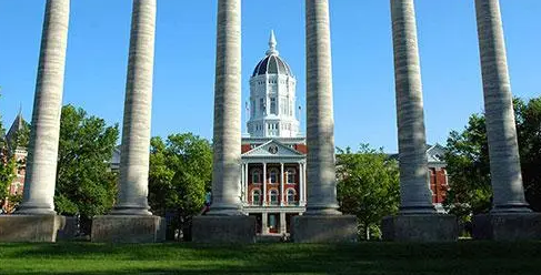 英国女王大学课程辅导机构哪个最好免费?