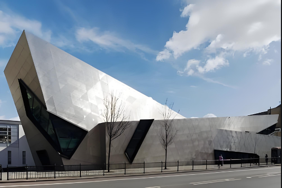 2024年伦敦都市大学本科挂科率是多少?