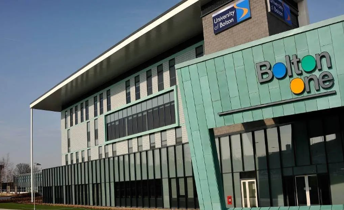 博尔顿大学辅助医疗科学课程难度大不大？学哪些课程？