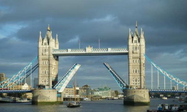 特威克纳姆圣玛丽大学犯罪学法学学士有什么课程？