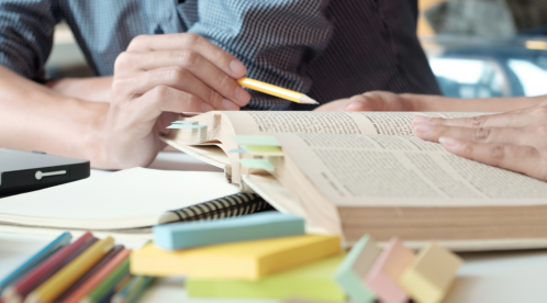 英国院校论文辅导机构那里好？