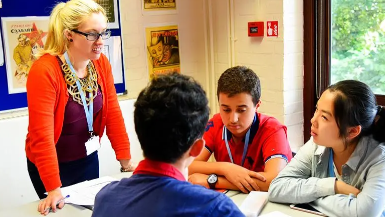 英国语言班学习辅导机构哪里有培训的?