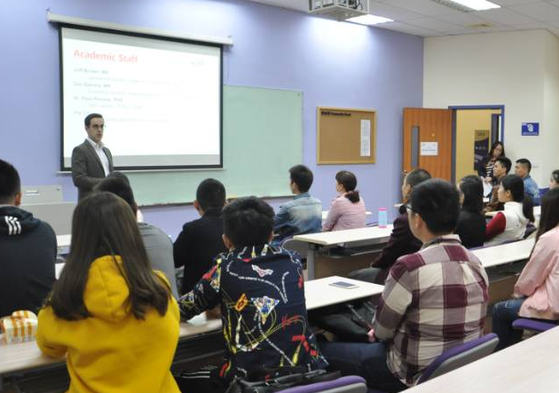 英国学生补课辅导机构那里好？