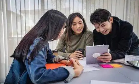 英国管理专业辅导机构那里好？