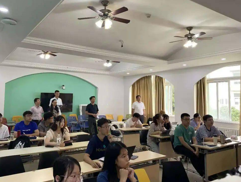 英国雷丁大学本预考试辅导一对一怎么选择？