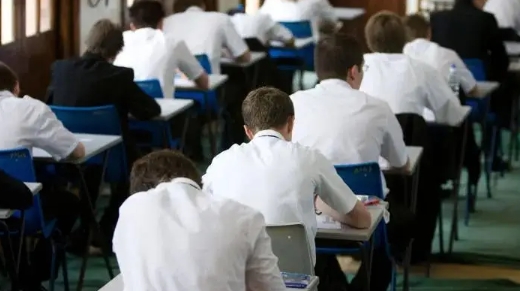 A-level 考试课程可能不及格？提分攻略大揭秘！