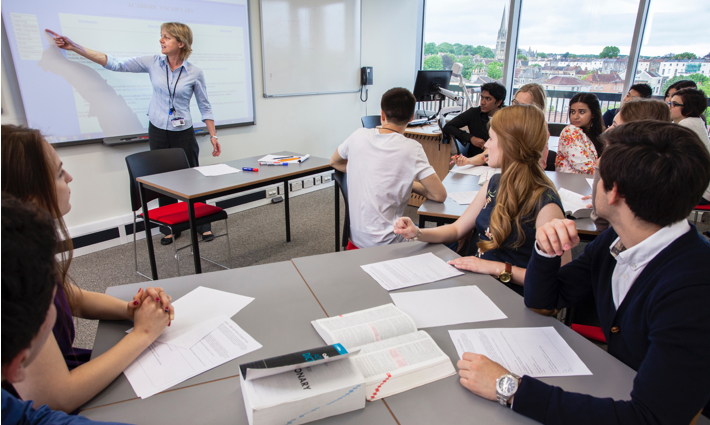 伦敦大学辅导机构那里好？