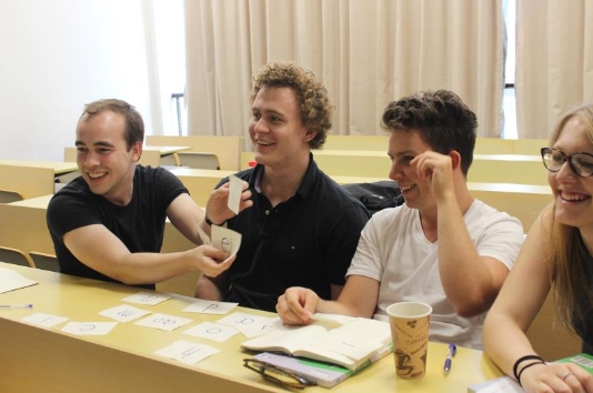 Educational Studies课程怎样拿高分？能不能找辅导？