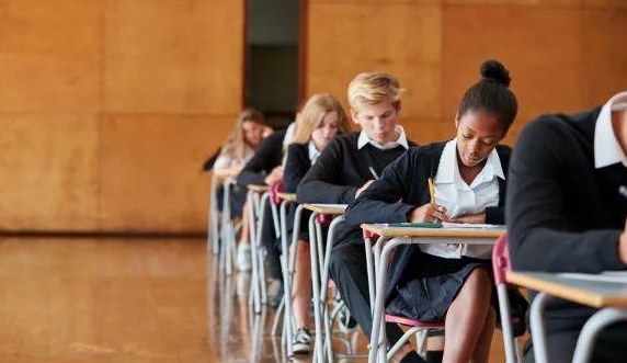 女王大学入学笔面试如何展示个人优势？