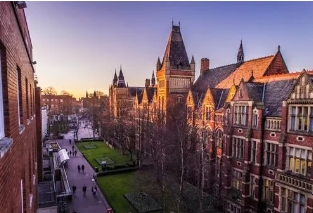 利兹大学法学成绩差怎么办？(利兹大学法律系)