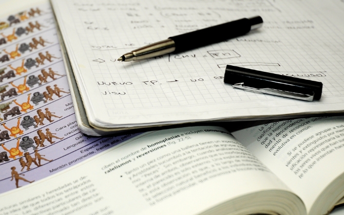 英国大学期末考试辅导｜留学生如何准备和应对期末考试？