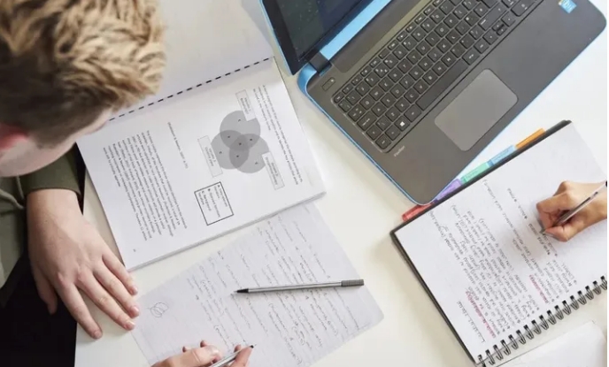 英国硕士毕业论文辅导哪个机构性价比高?