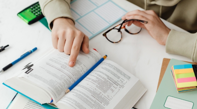 留学生如何准备课程预习？(英国本科预习辅导)