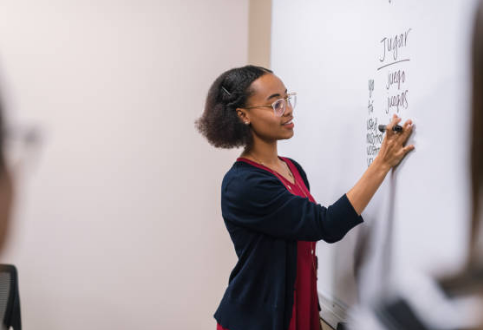 爱德思考试局alevel经济学大纲内容解析