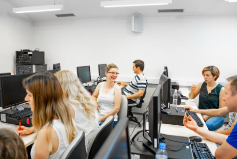 英国研究生作业补习：结构力学课程作业题型解析