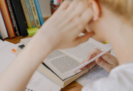 英国大学补考多久出结果?