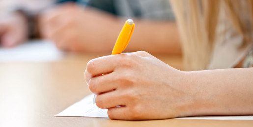 阿斯顿大学essay exam考试题型解析