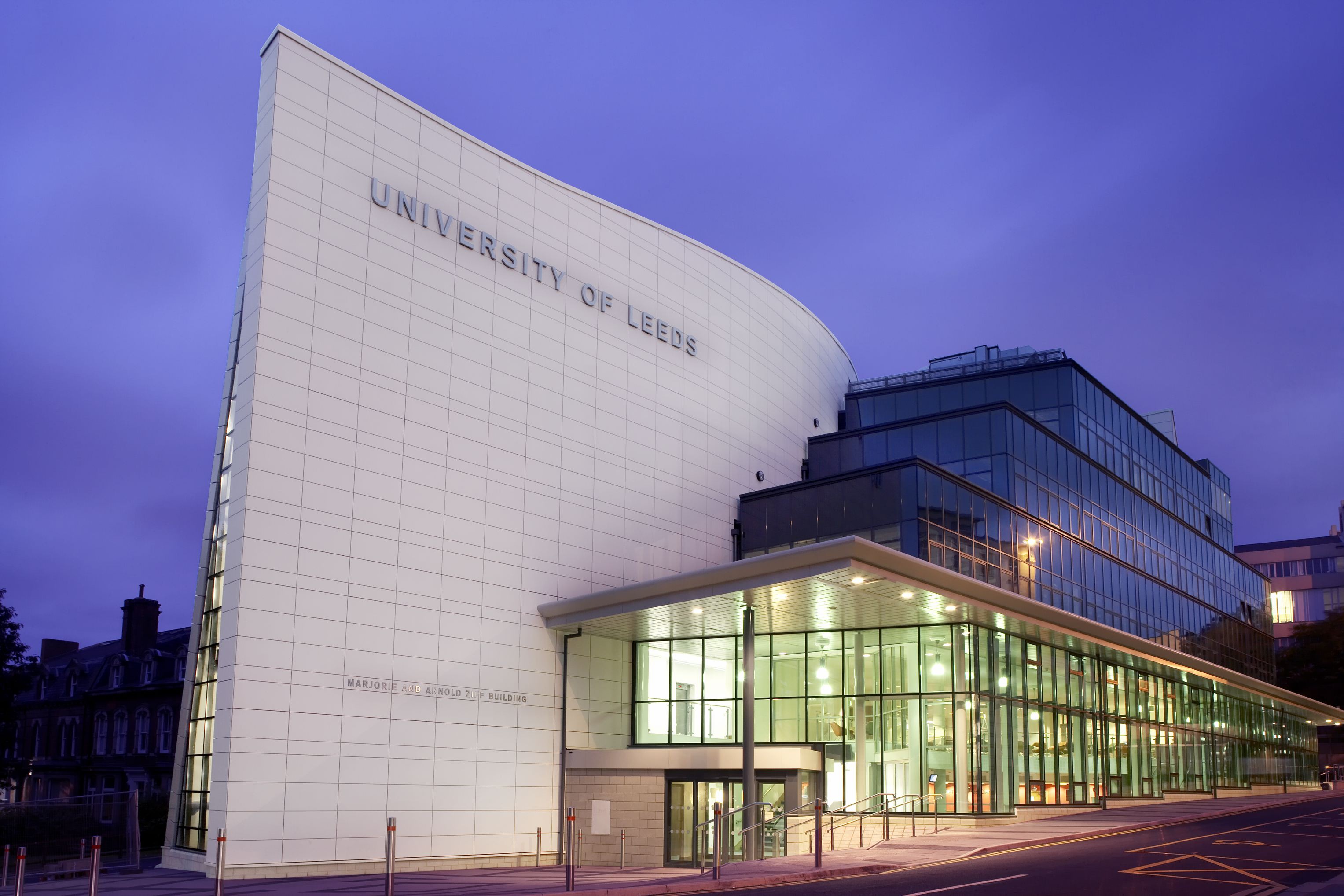 利兹大学Business Management商务管理辅导